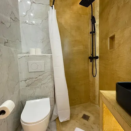 Appartement Cozy Loft Montmartre Place Des Abbesses Sacre Coeur Parijs