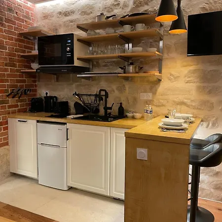 Cozy Loft Montmartre Place Des Abbesses Sacre Coeur *